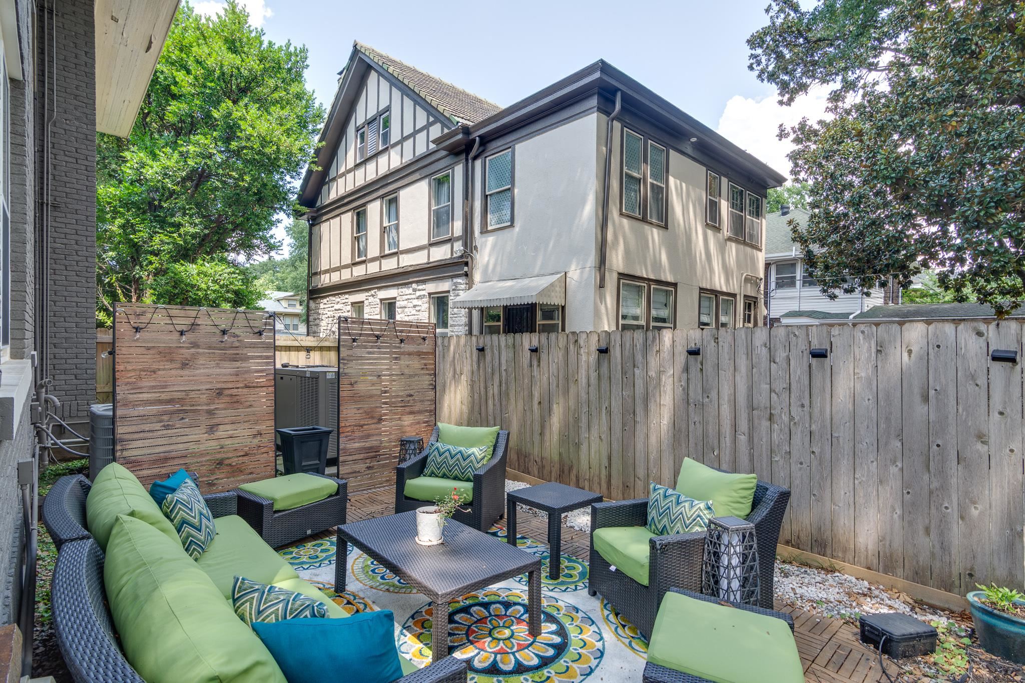1373 PEABODY AVE
