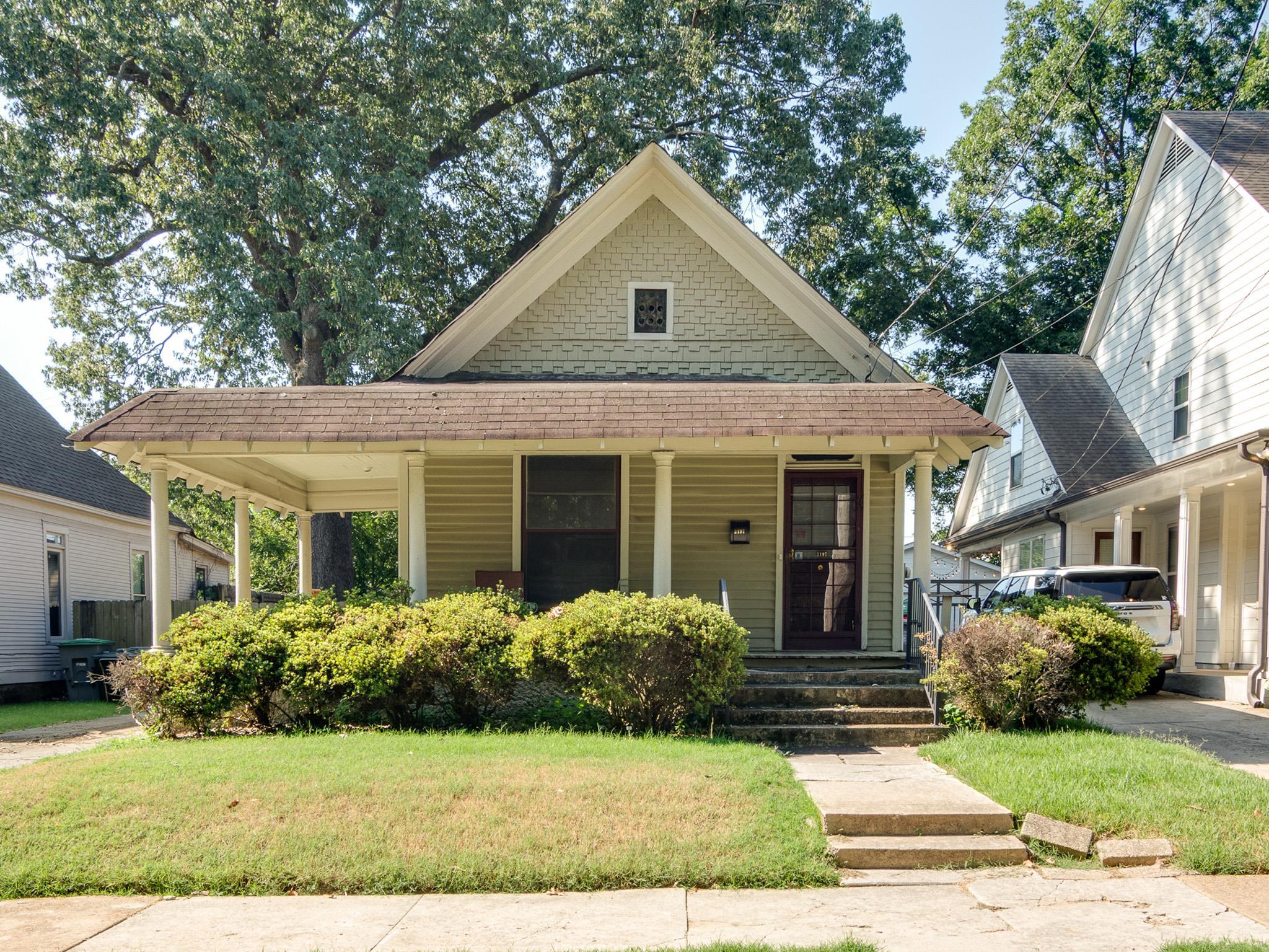 2197 COWDEN AVE