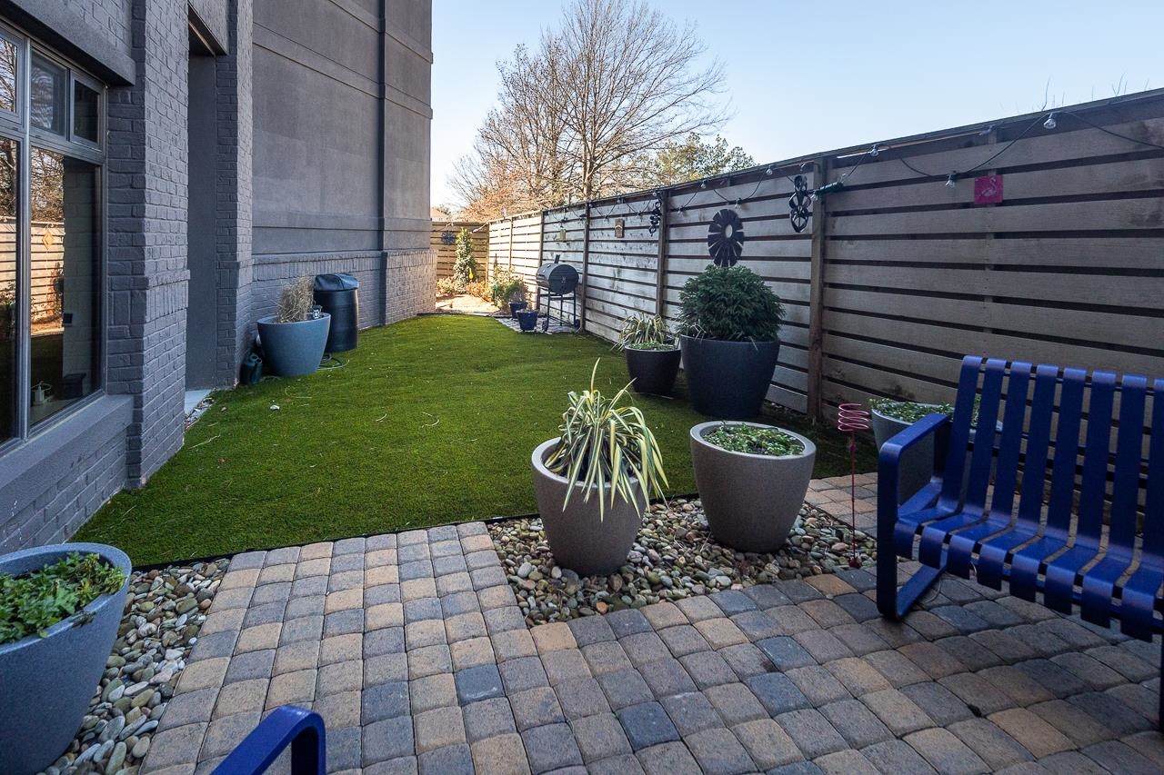 717 RIVERSIDE DR Unit: 109