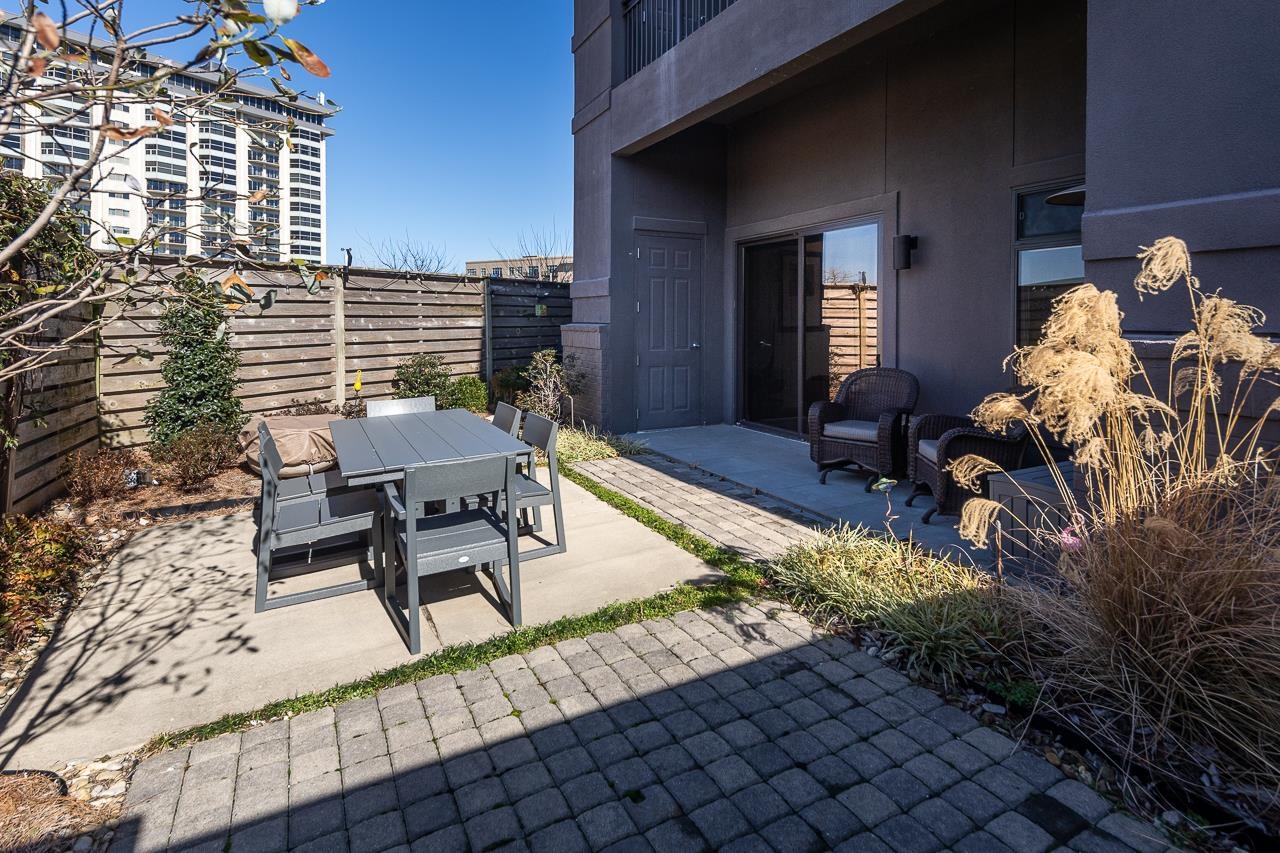 717 RIVERSIDE DR Unit: 109