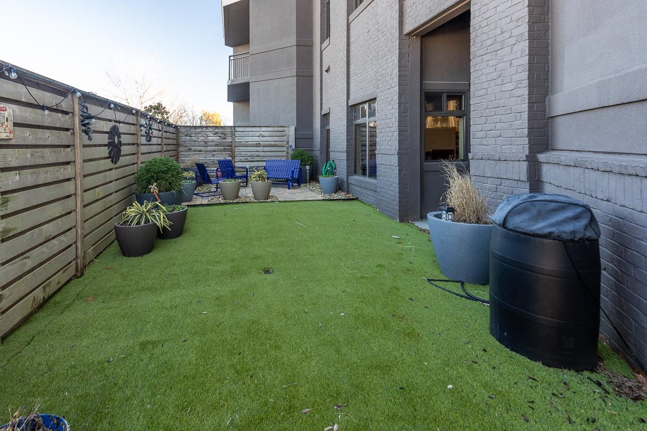 717 RIVERSIDE DR Unit: 109