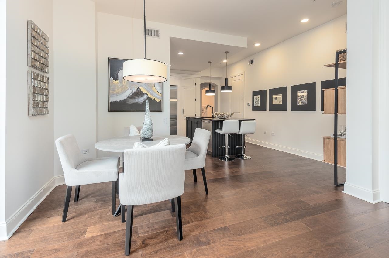 717 RIVERSIDE DR Unit: 109