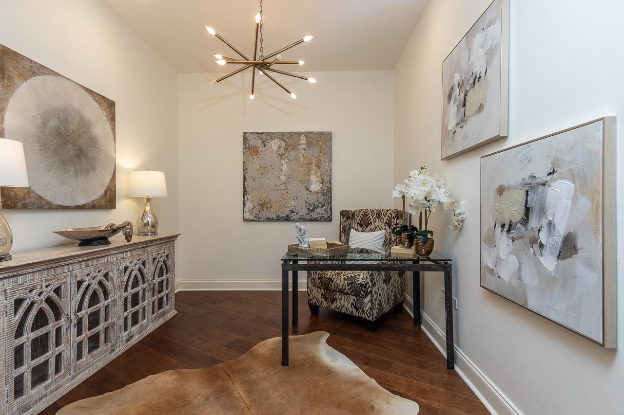 717 RIVERSIDE DR Unit: 109