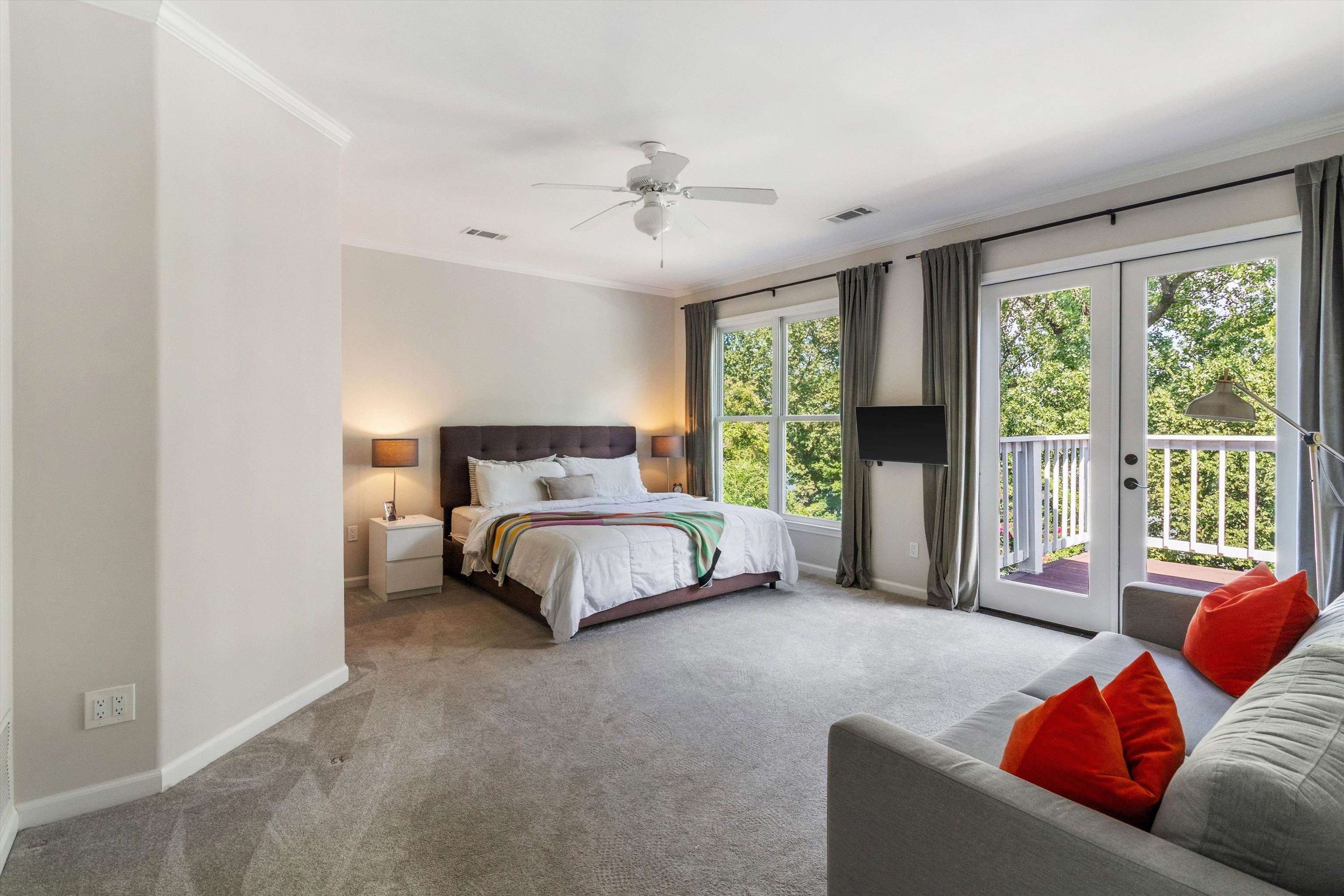 954 RIVER LANDING DR