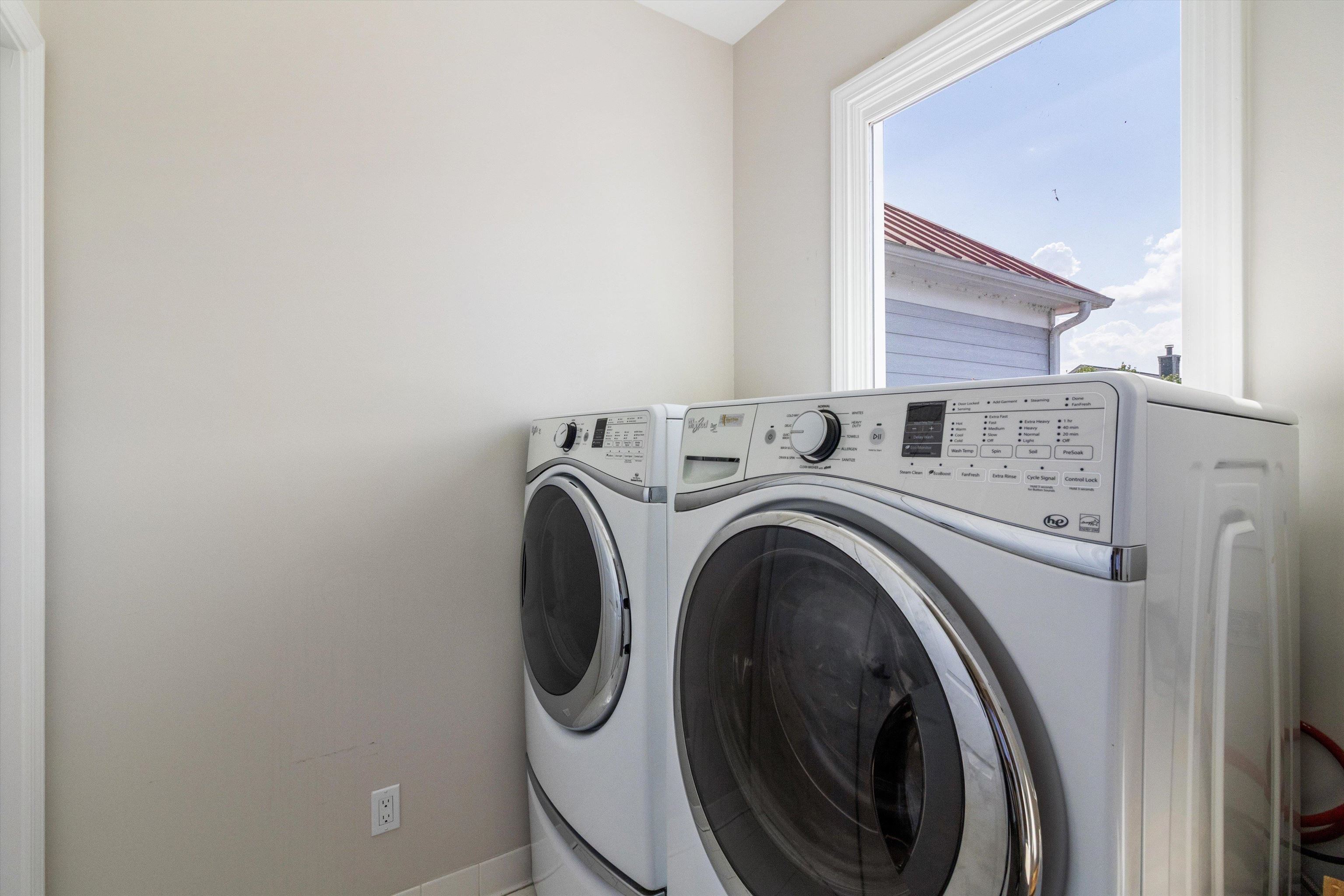 954 RIVER LANDING DR