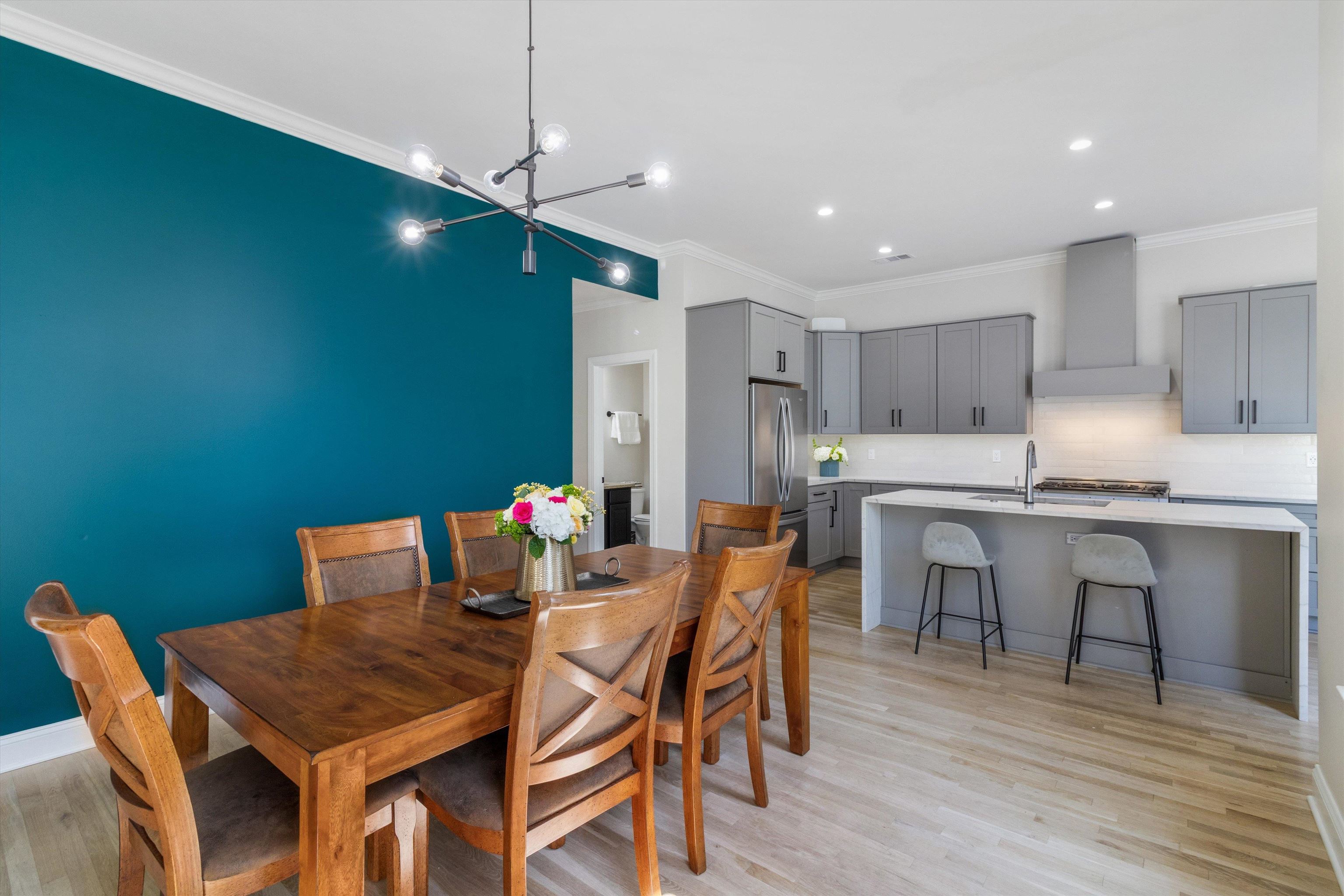 954 RIVER LANDING DR