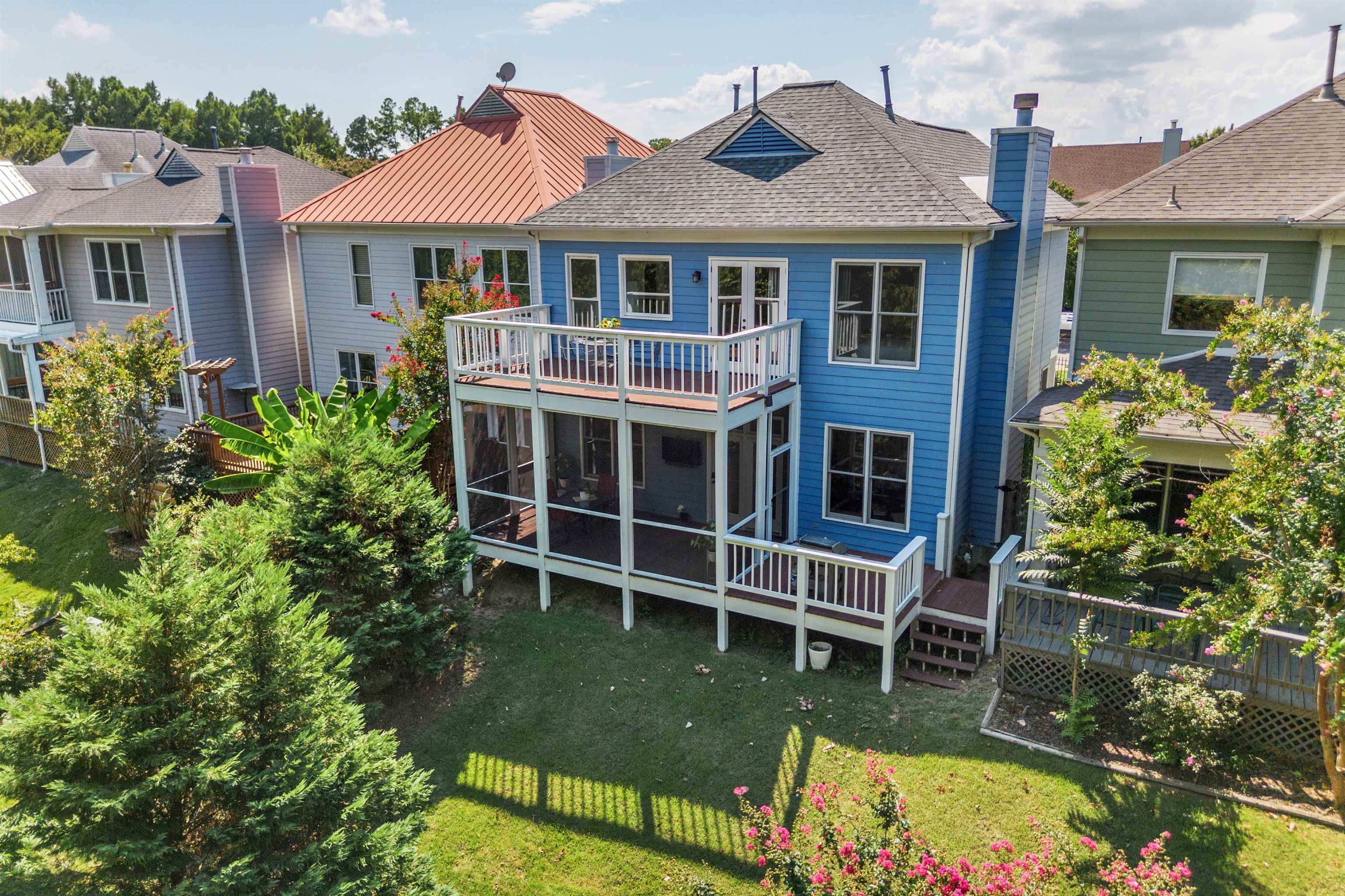 954 RIVER LANDING DR