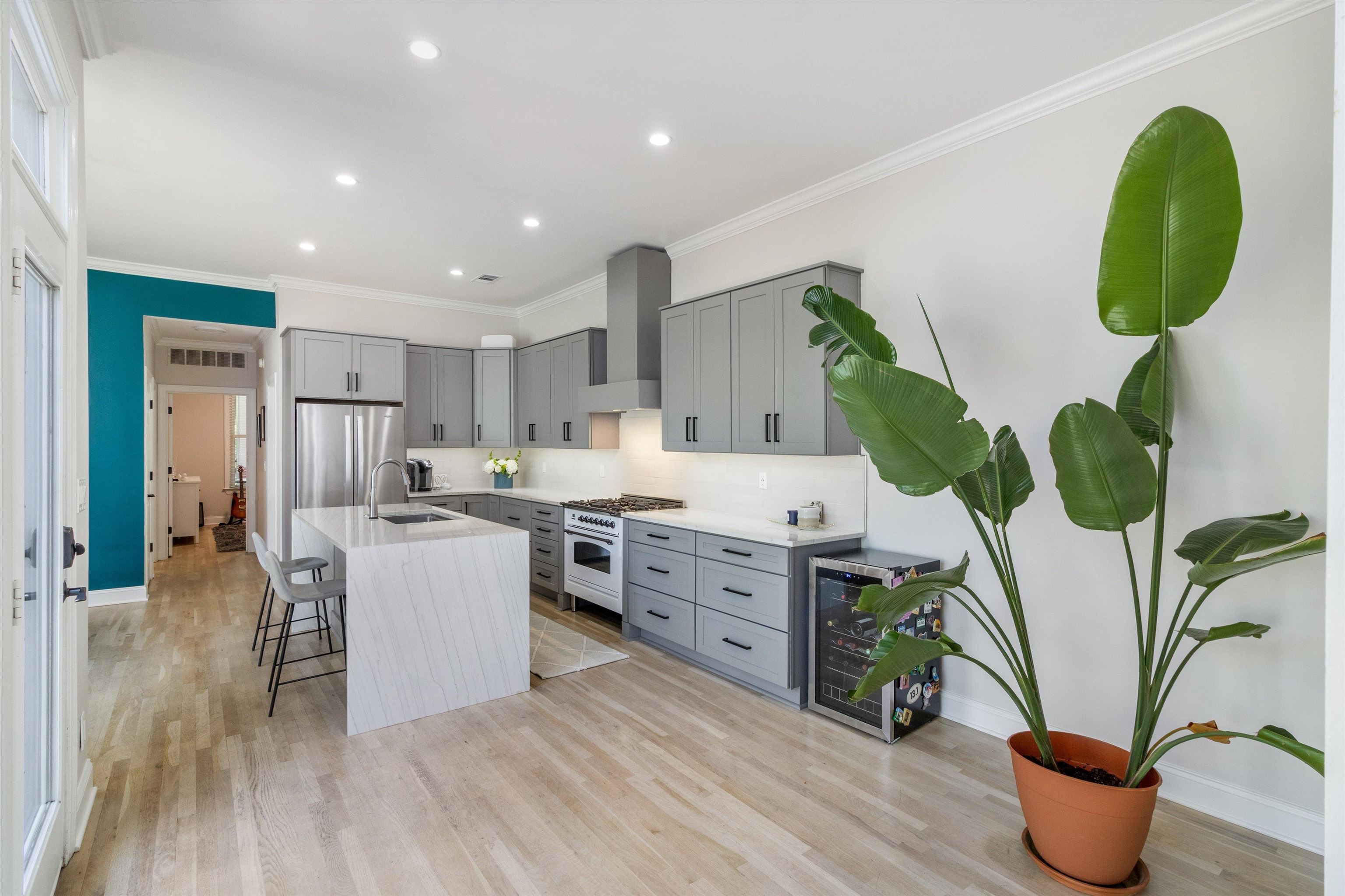 954 RIVER LANDING DR