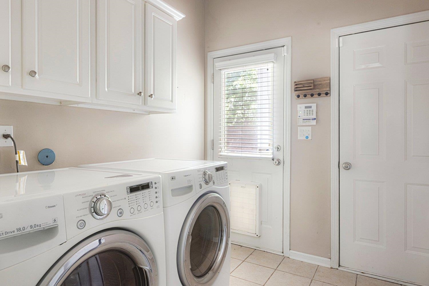 1390 ISLAND SHORE DR