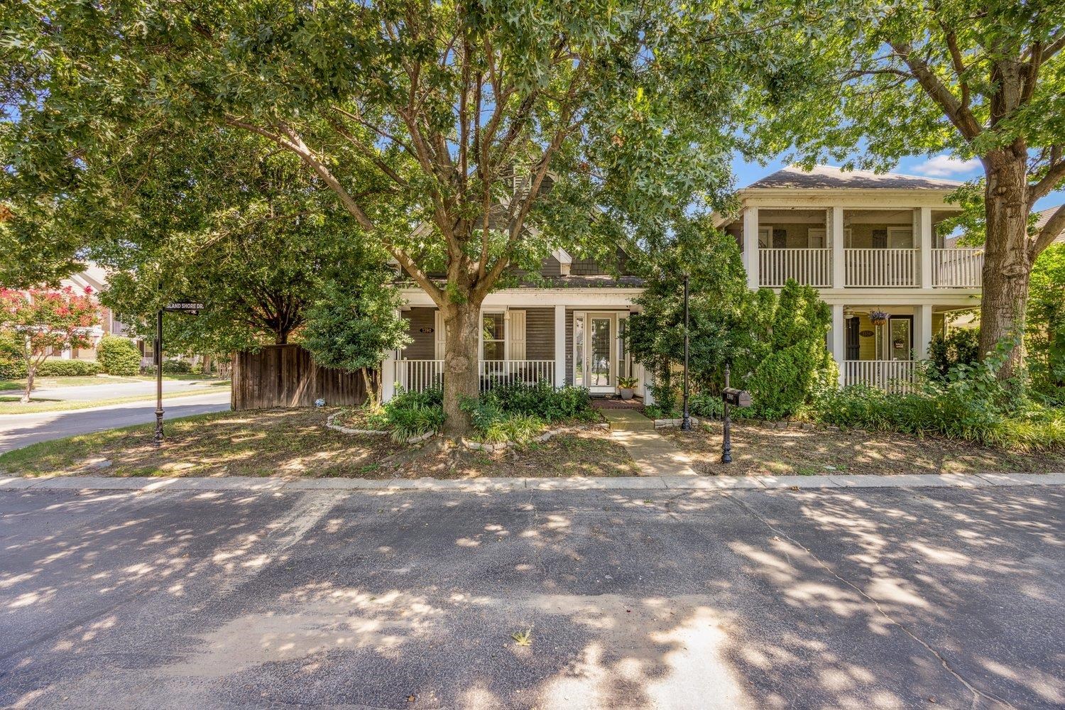 1390 ISLAND SHORE DR