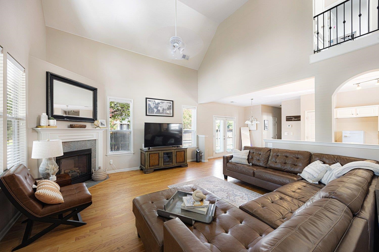 1390 ISLAND SHORE DR