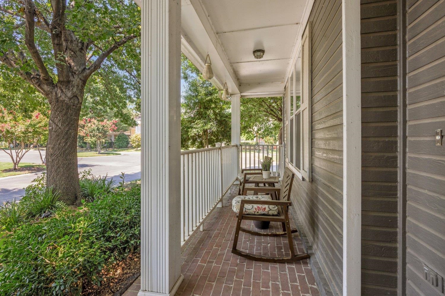 1390 ISLAND SHORE DR