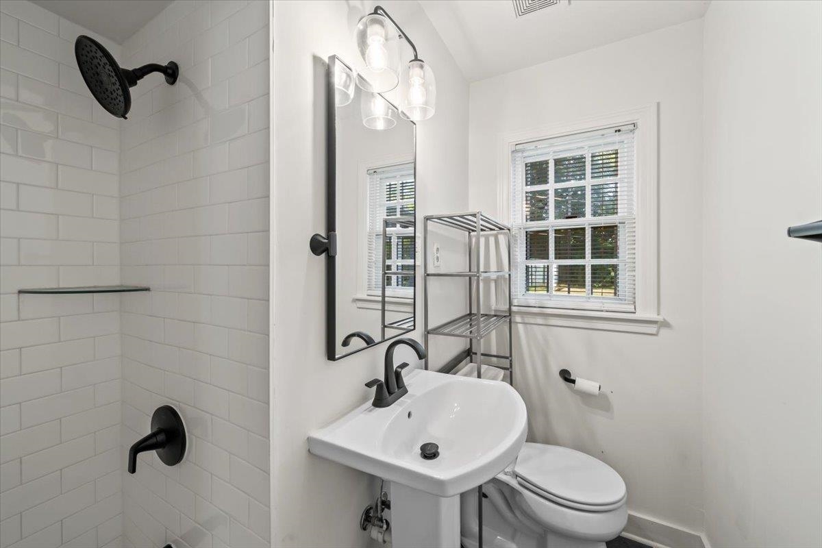 435 FAIRFIELD CIR