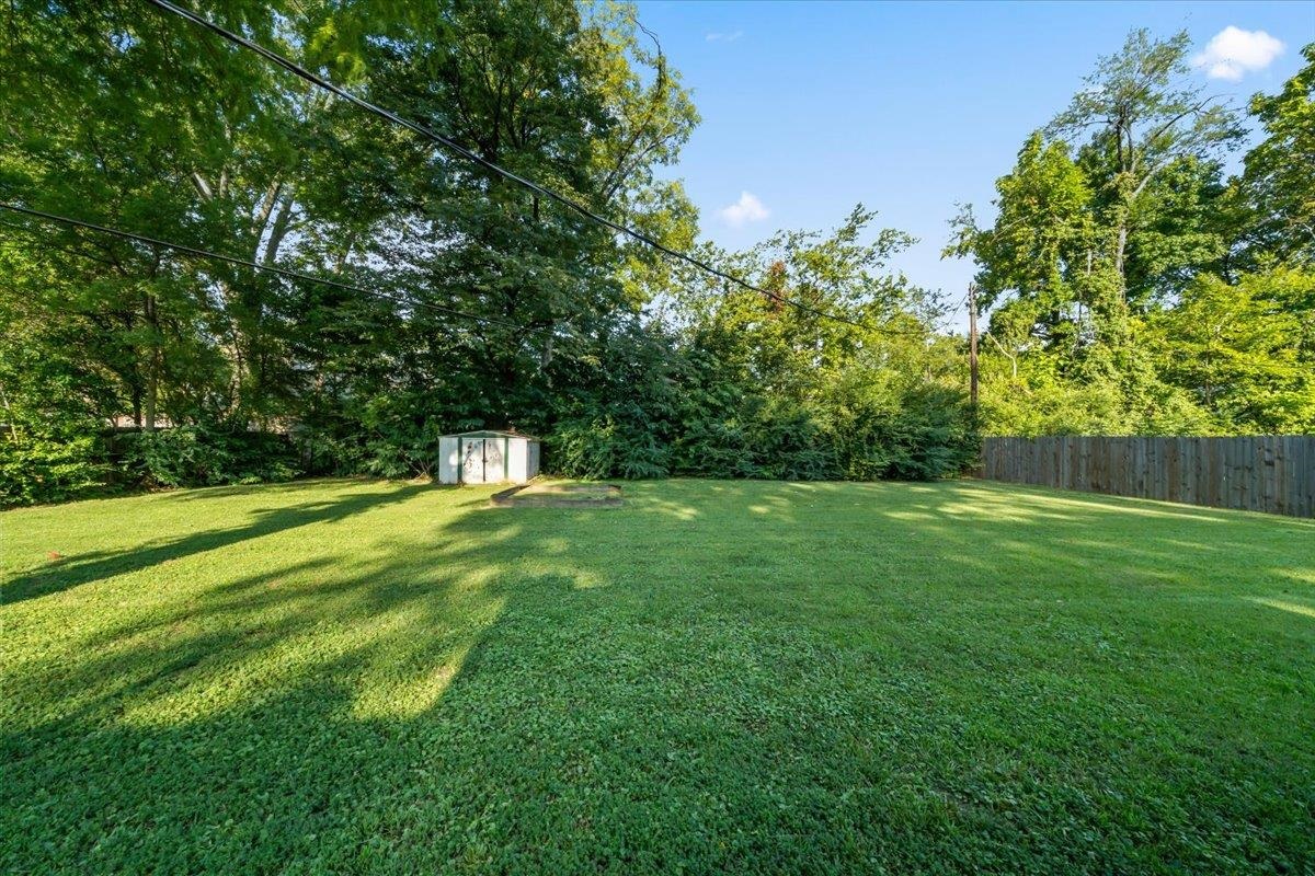 435 FAIRFIELD CIR