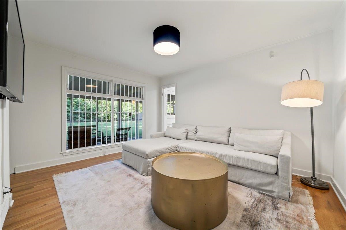 435 FAIRFIELD CIR