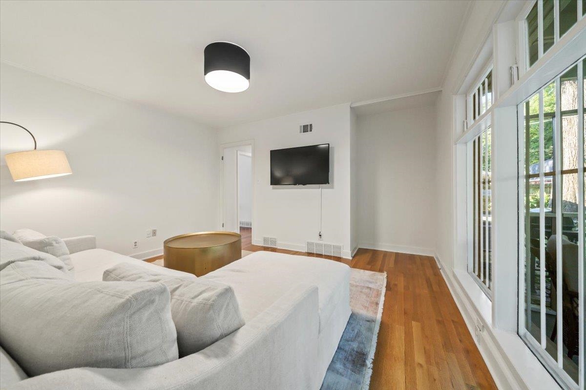 435 FAIRFIELD CIR