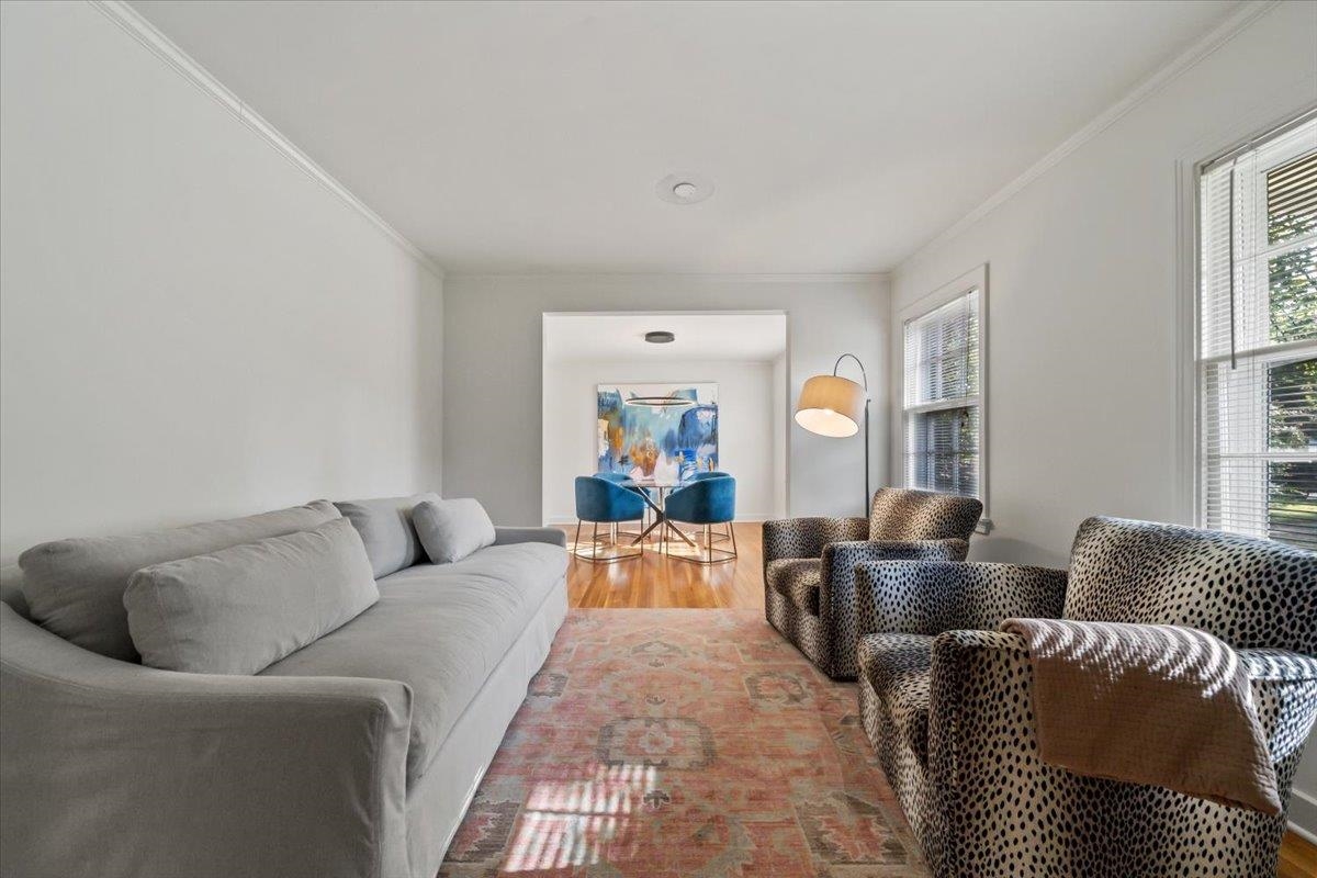 435 FAIRFIELD CIR