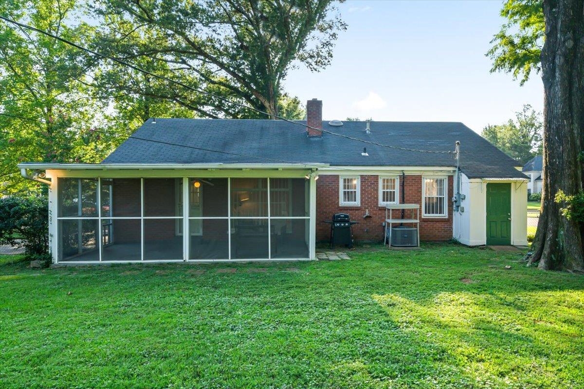 435 FAIRFIELD CIR