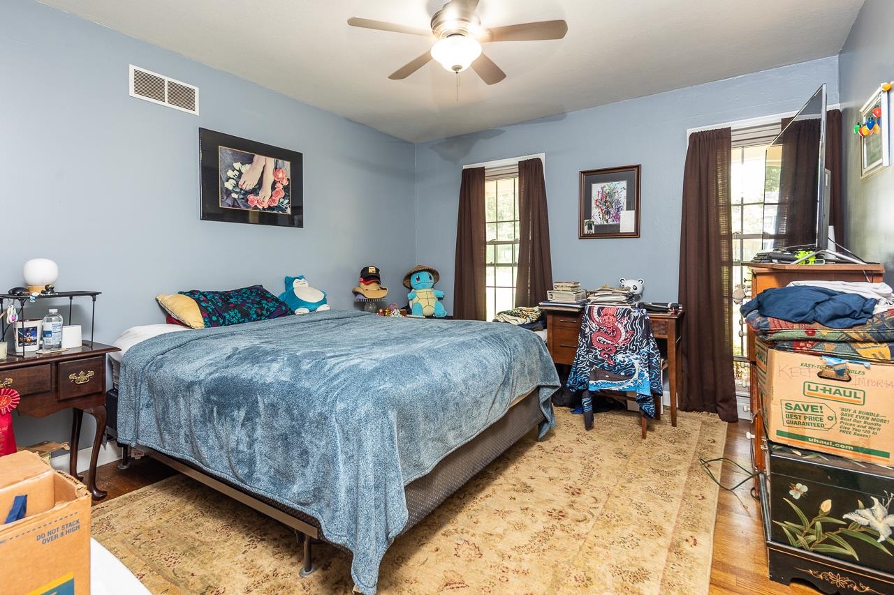 2093 HICKORY CREST DR