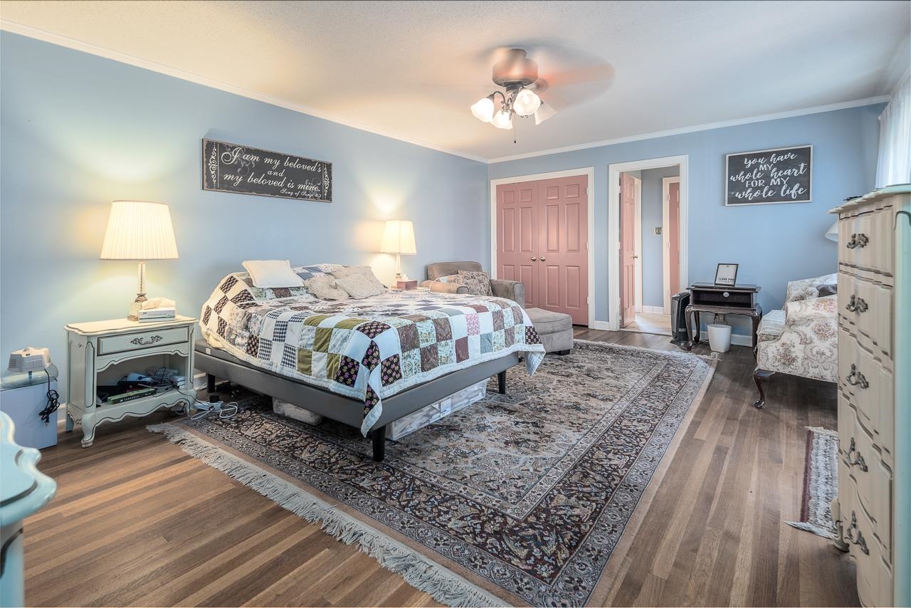 2093 HICKORY CREST DR