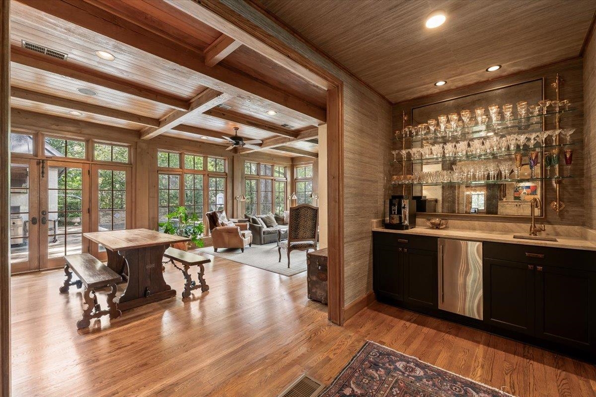 2917 NATCHEZ LN