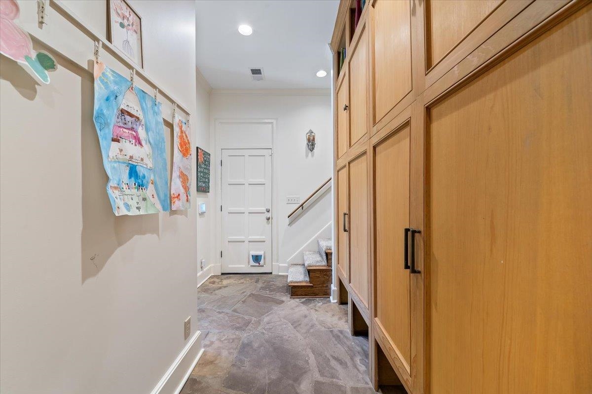 2917 NATCHEZ LN