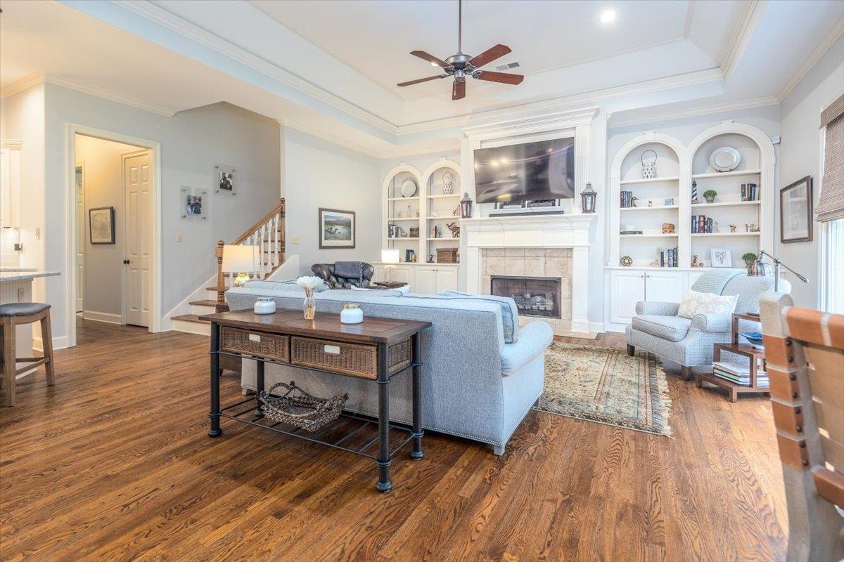 10050 AVENT RIDGE CV