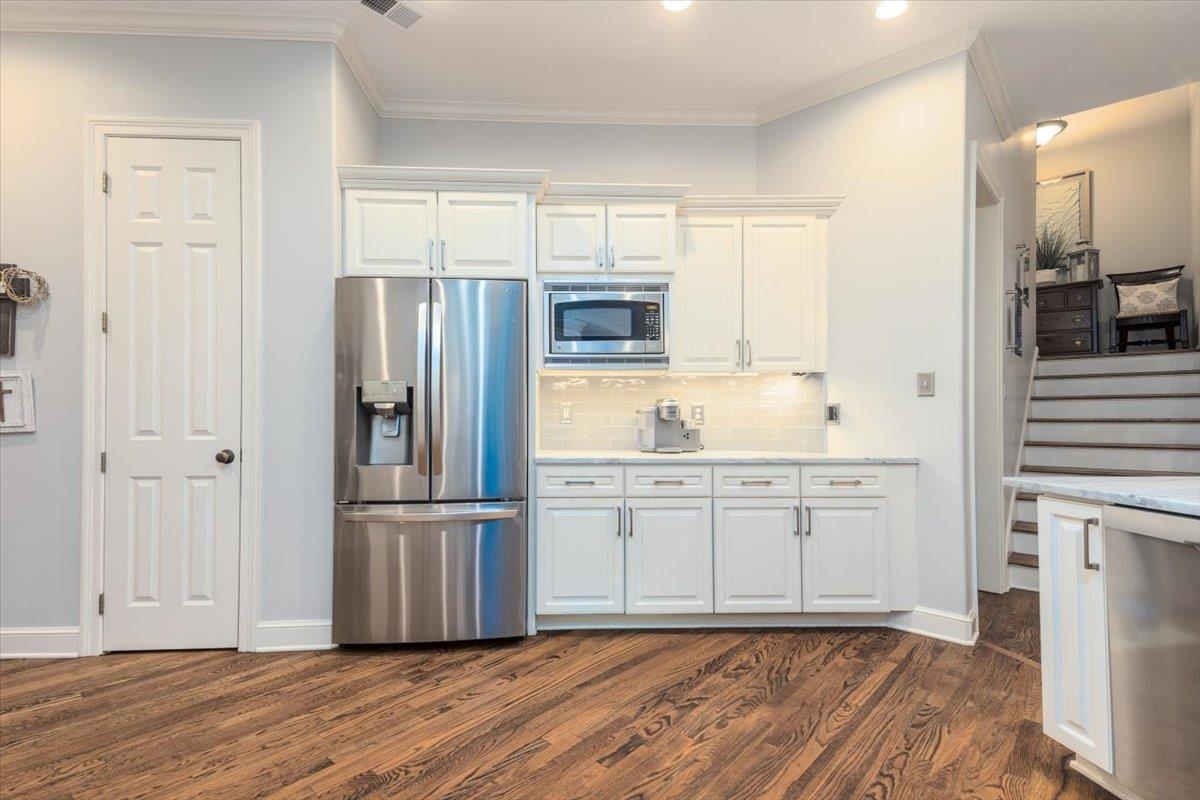 10050 AVENT RIDGE CV