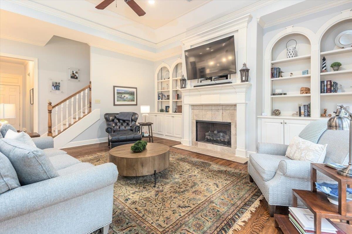 10050 AVENT RIDGE CV