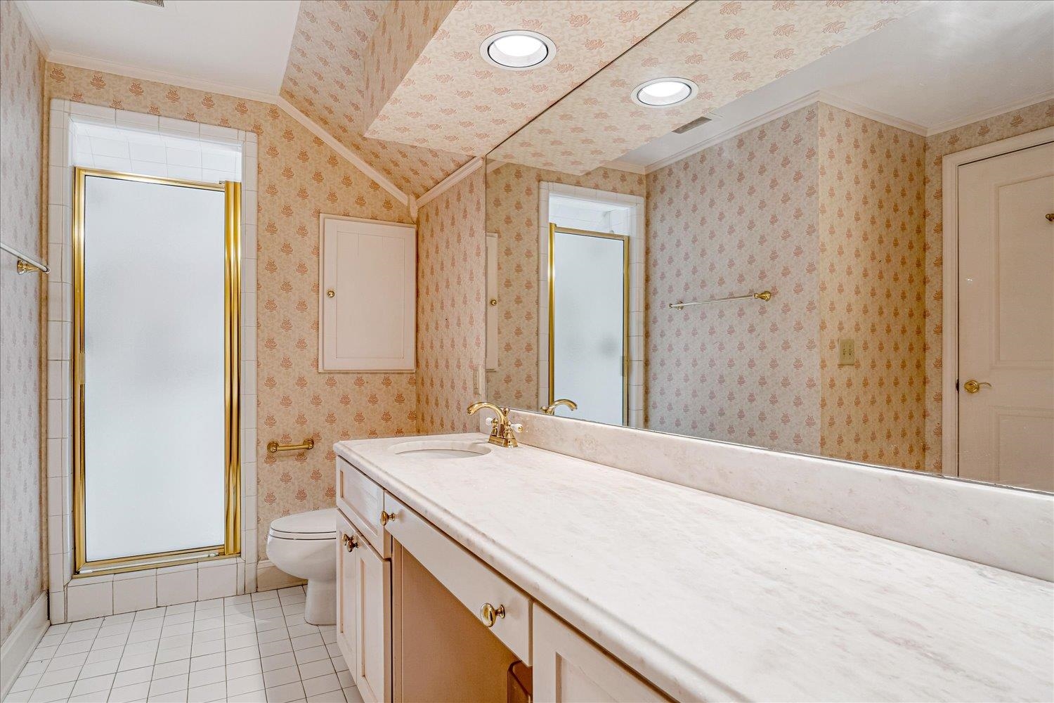 4018 BARONNE WAY Unit: 44