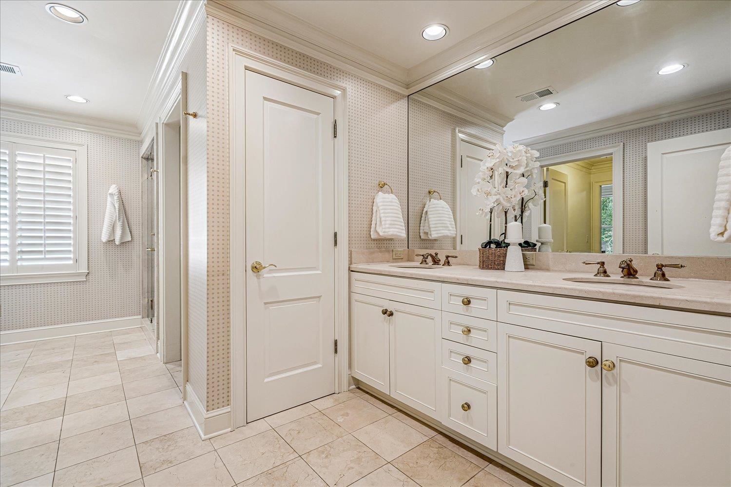 4018 BARONNE WAY Unit: 44