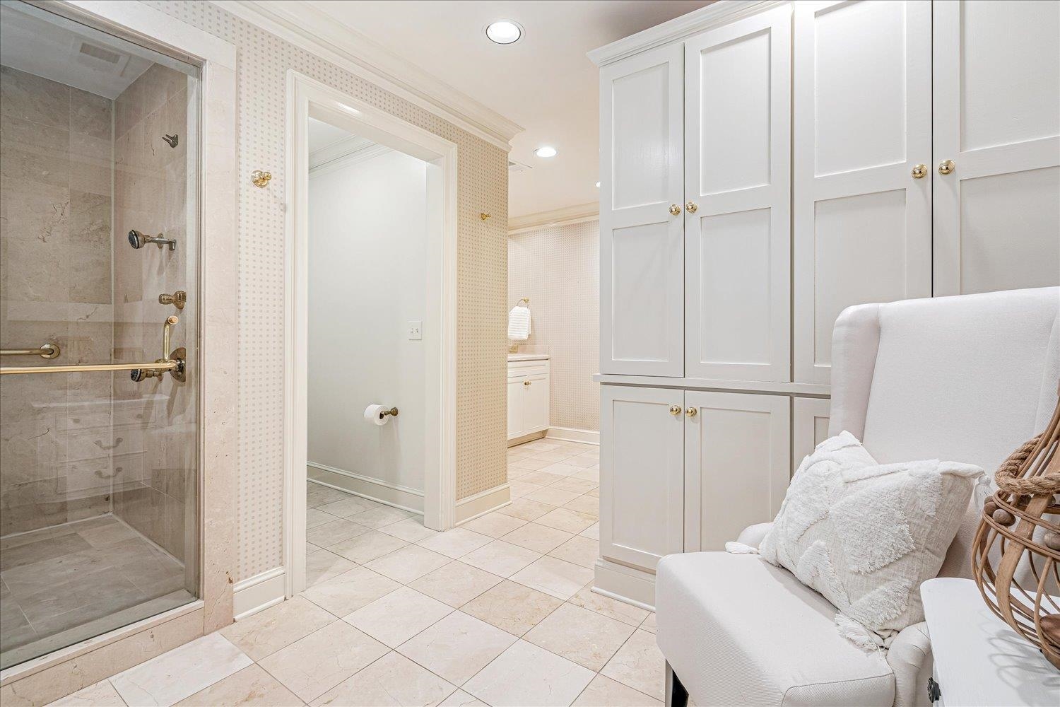 4018 BARONNE WAY Unit: 44