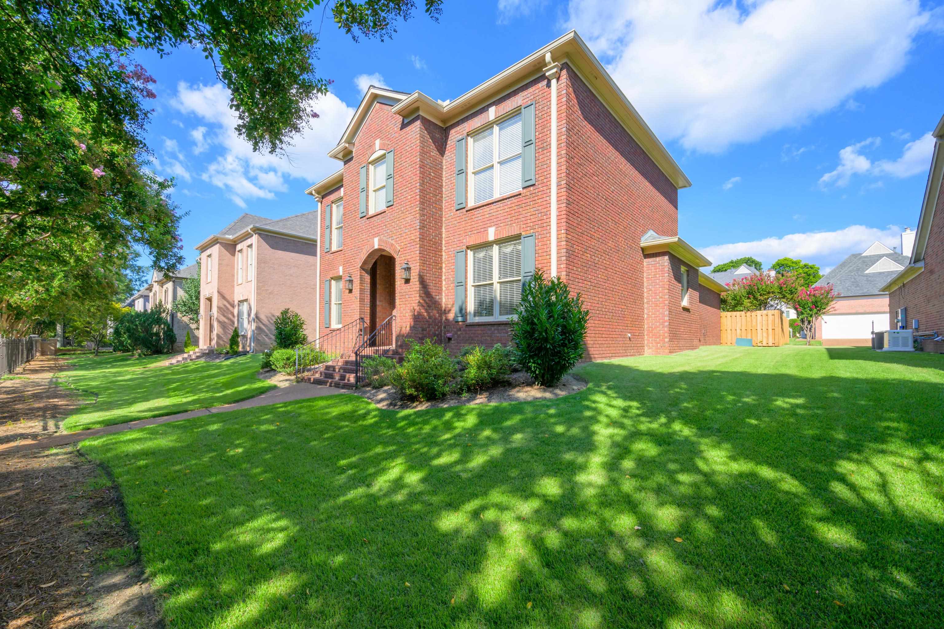 192 N WHITE STATION RD