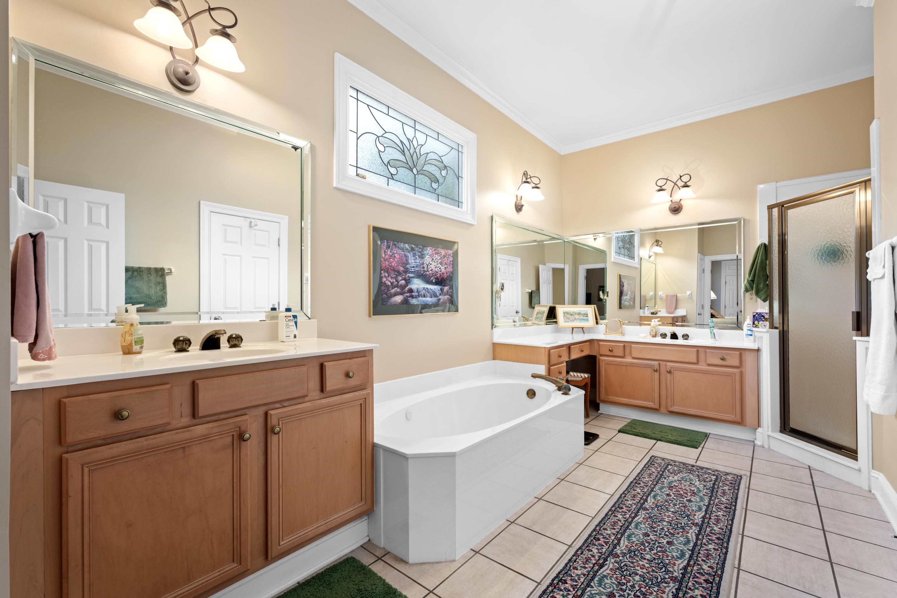 192 N WHITE STATION RD