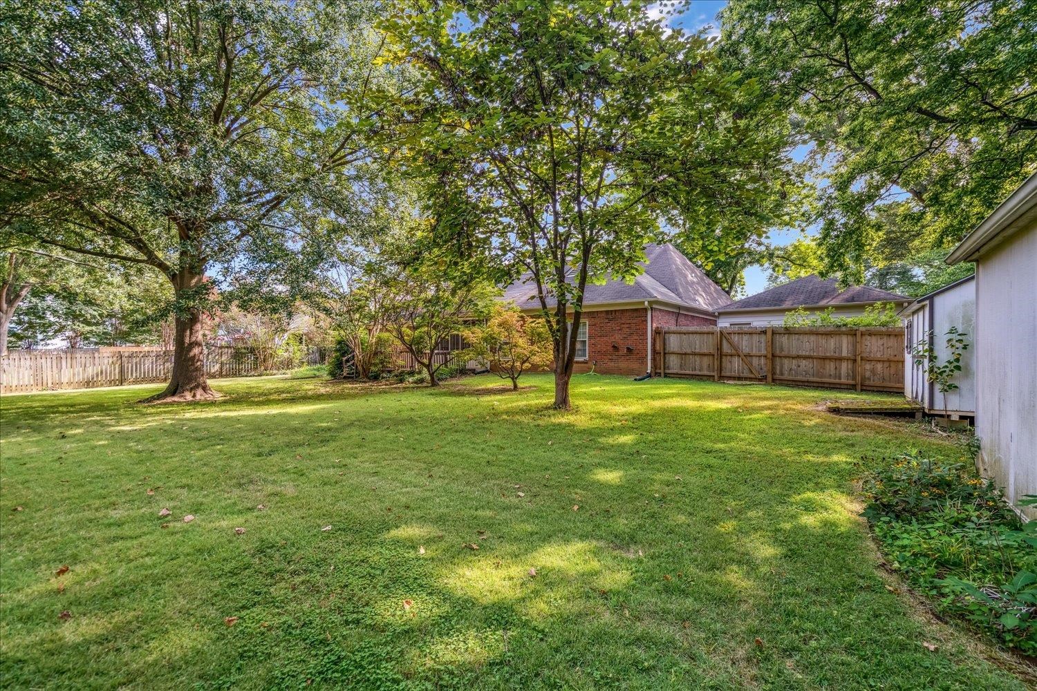 1665 RIVERDALE RD