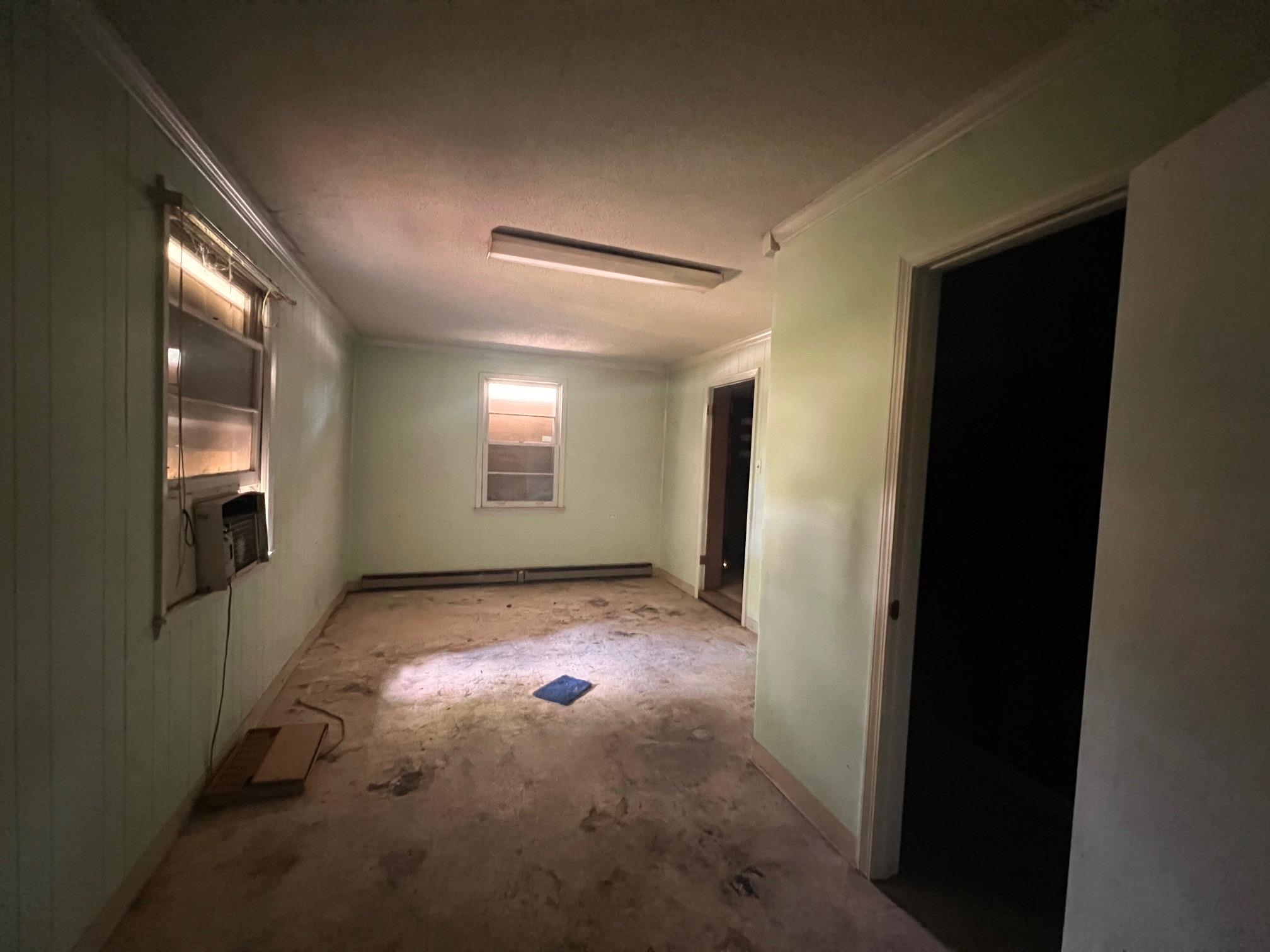1405 COLONIAL RD