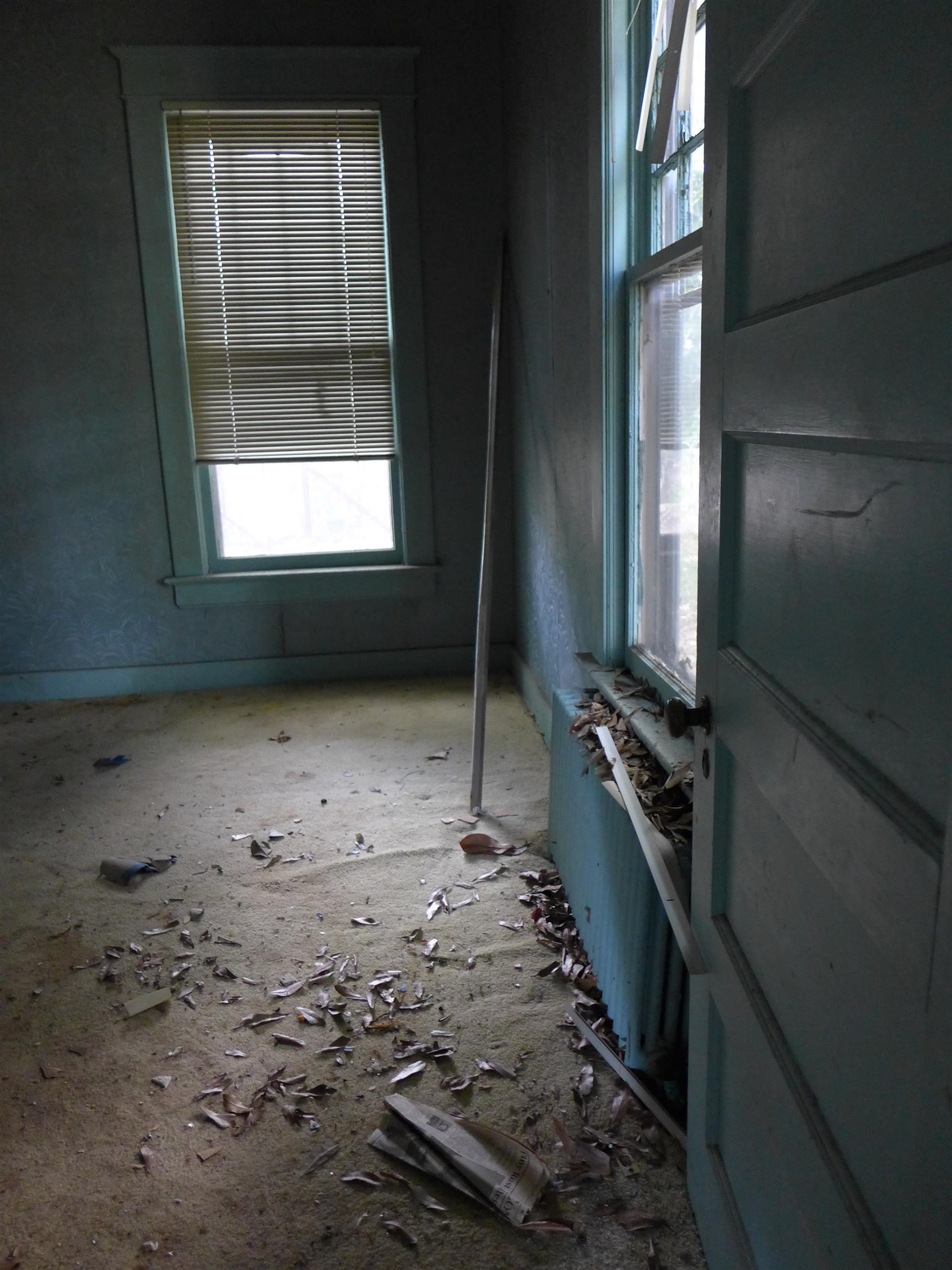 1792 FOREST AVE Unit: 1, 2 & 3