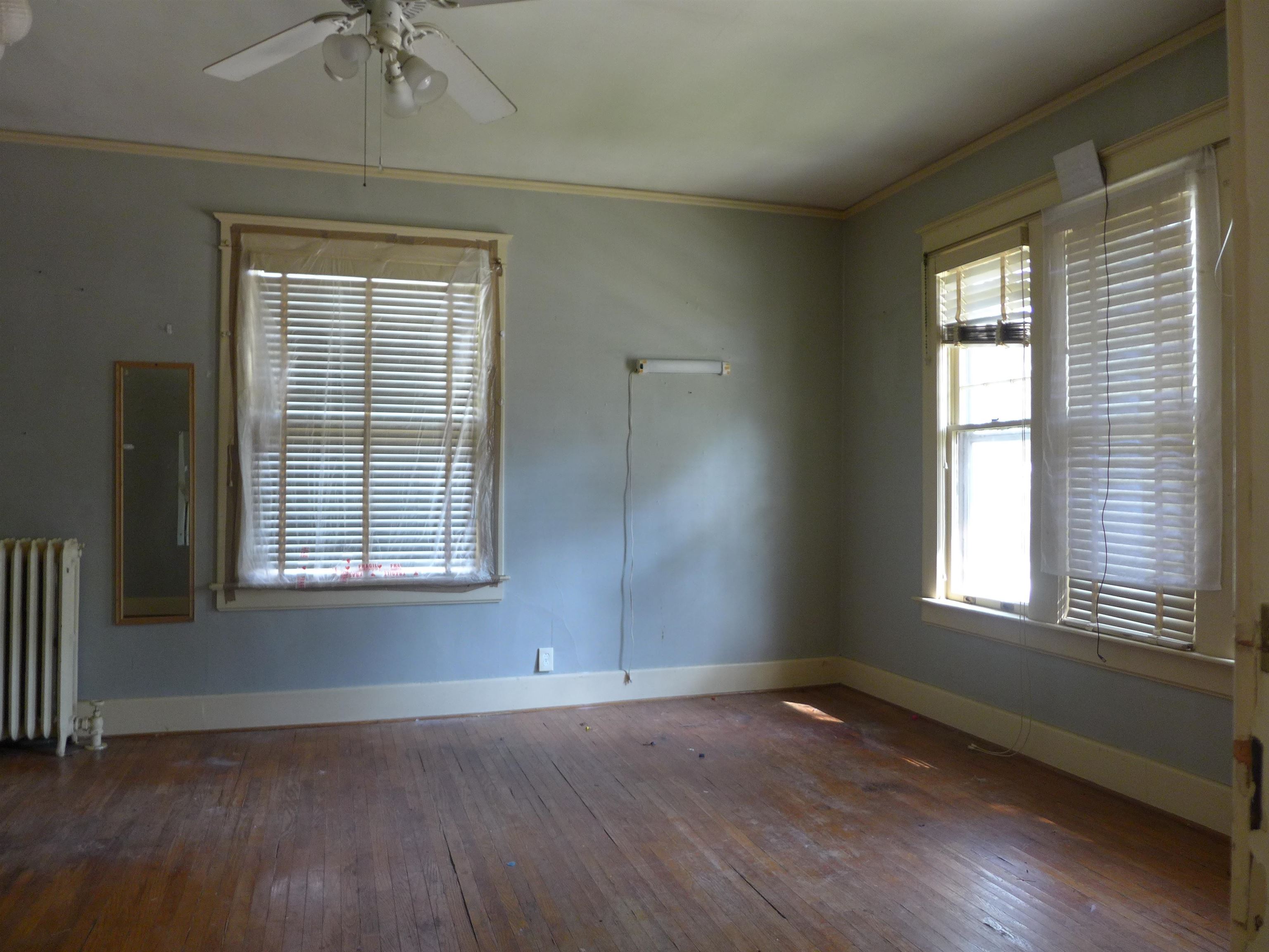 1792 FOREST AVE Unit: 1, 2 & 3