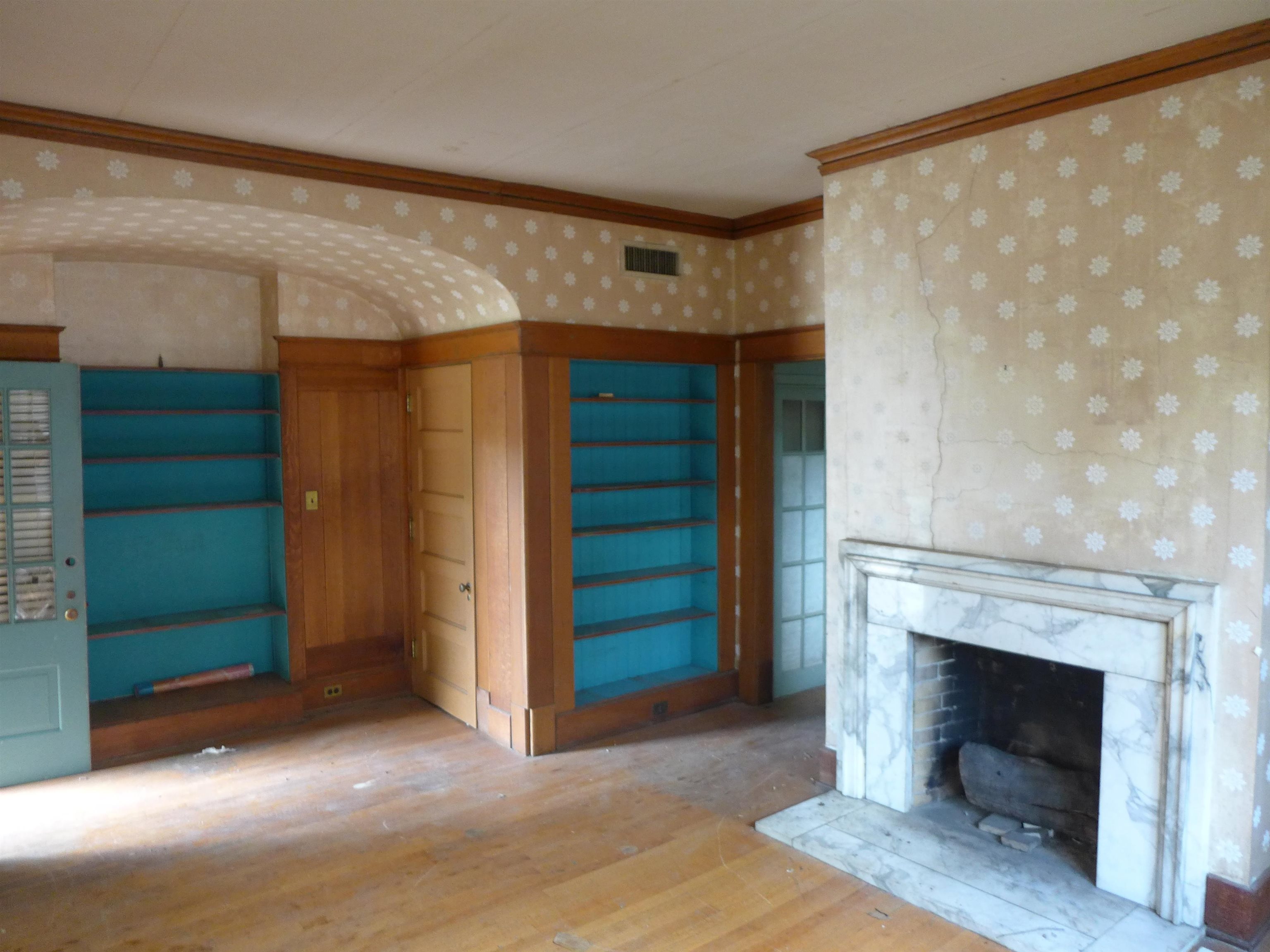 1792 FOREST AVE Unit: 1, 2 & 3