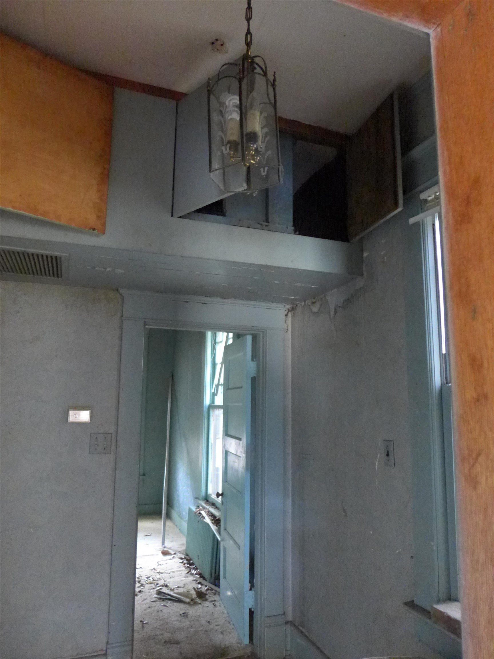 1792 FOREST AVE Unit: 1, 2 & 3