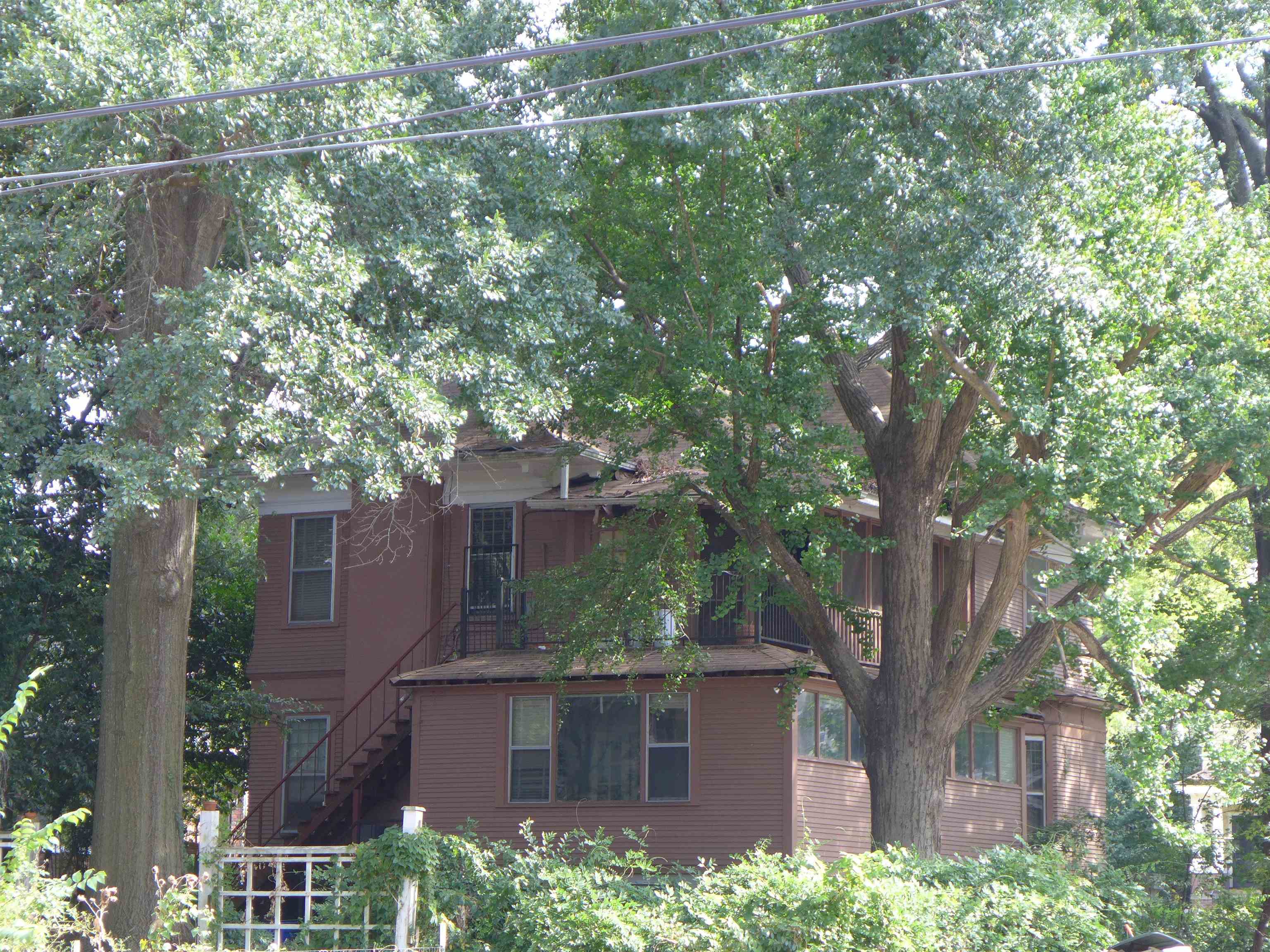 1792 FOREST AVE Unit: 1, 2 & 3