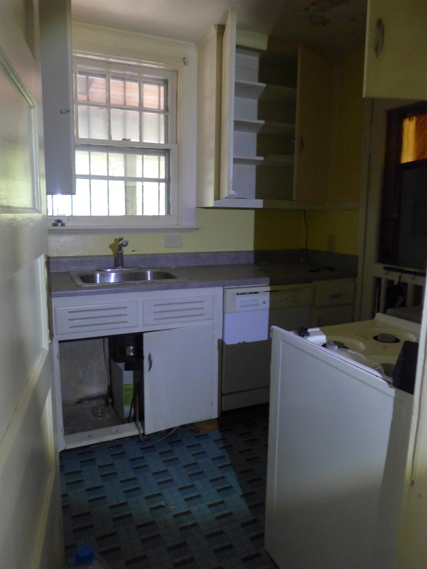 1792 FOREST AVE Unit: 1, 2 & 3