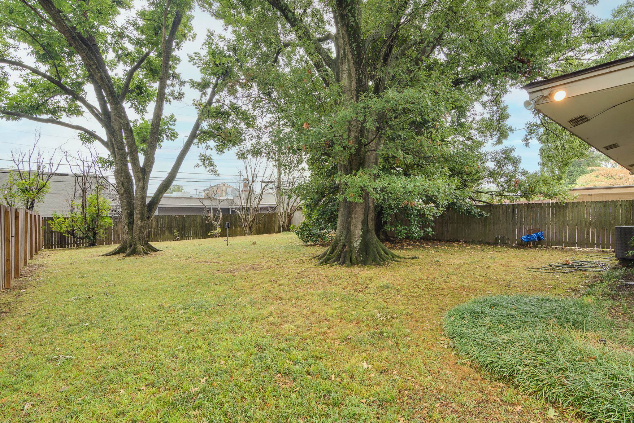 4563 ALDERSGATE RD