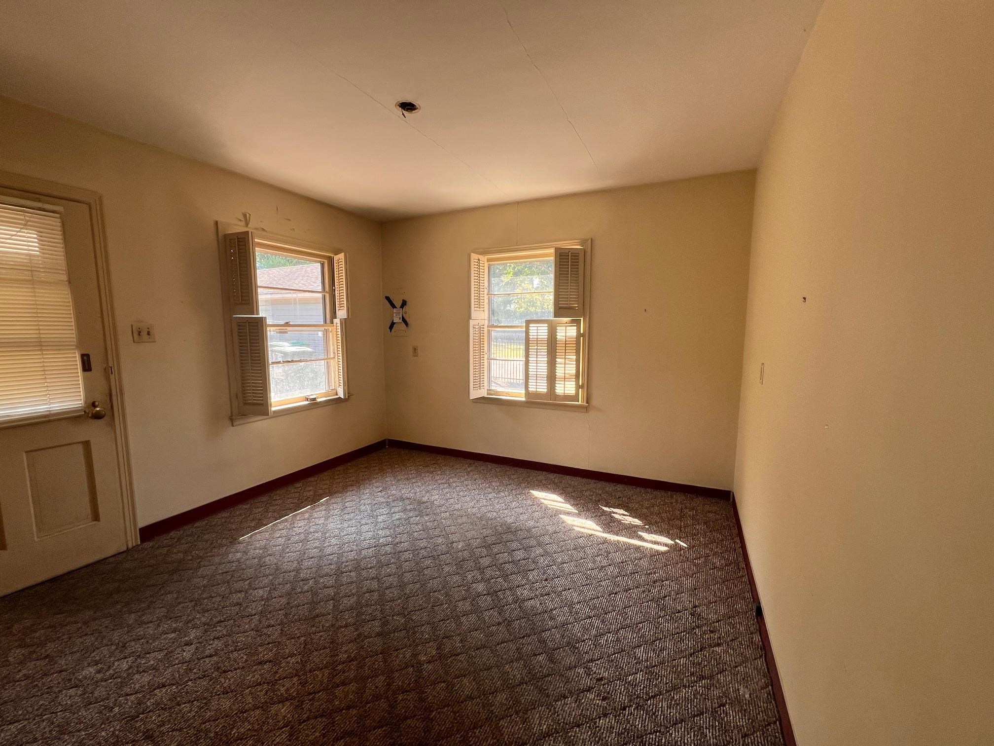 198 MAGNOLIA DR