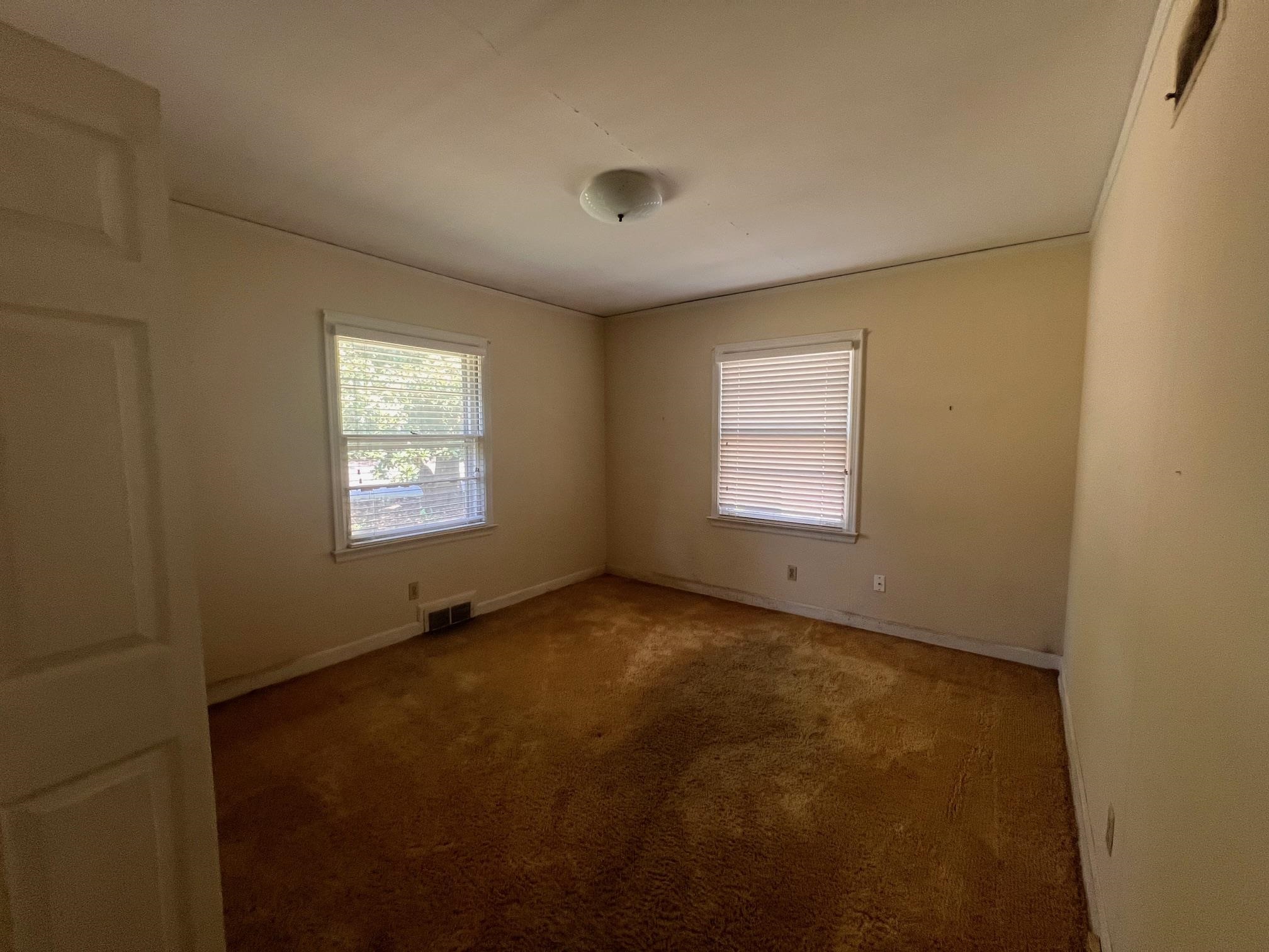 198 MAGNOLIA DR