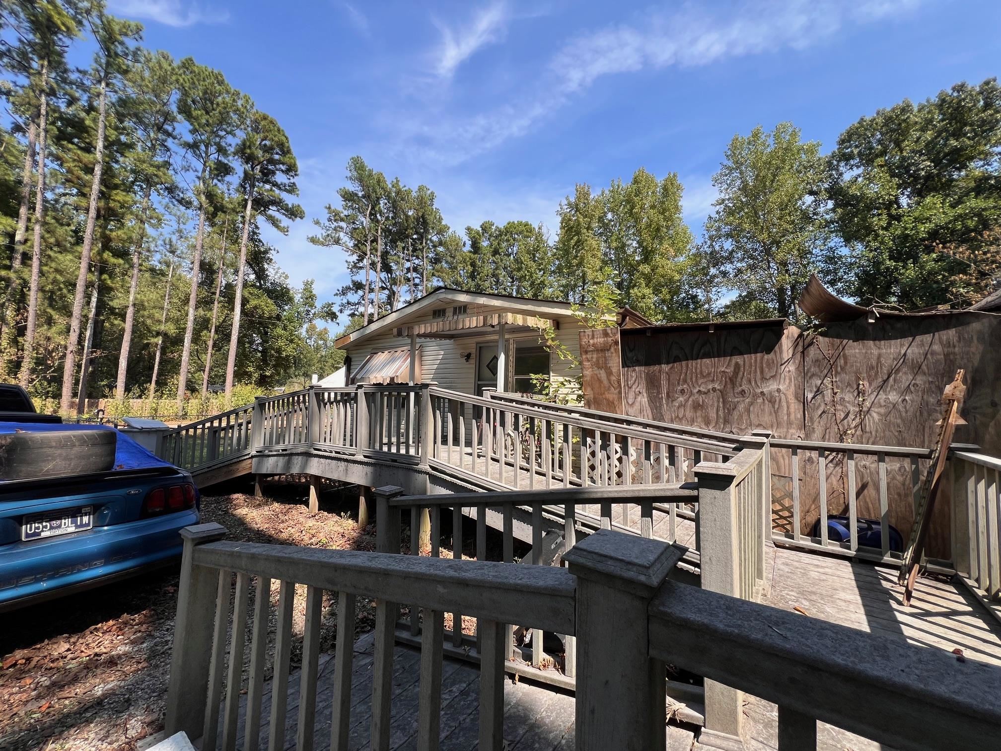 119 NANCY DR