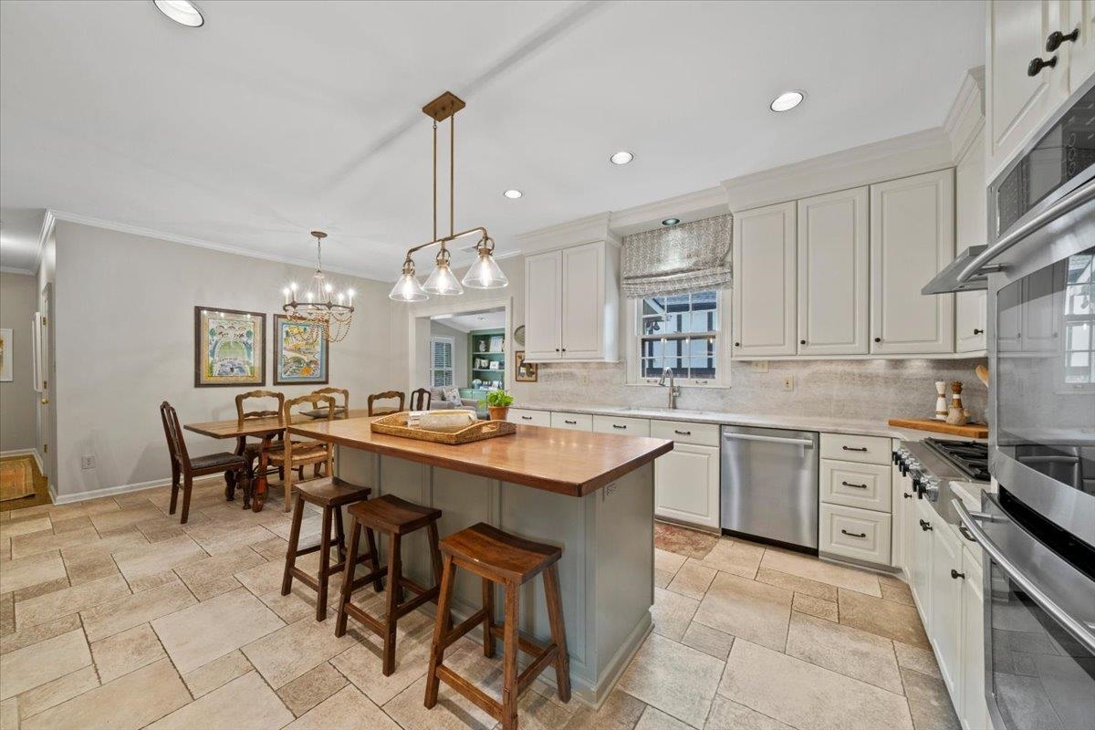 2814 WINDHAM PL