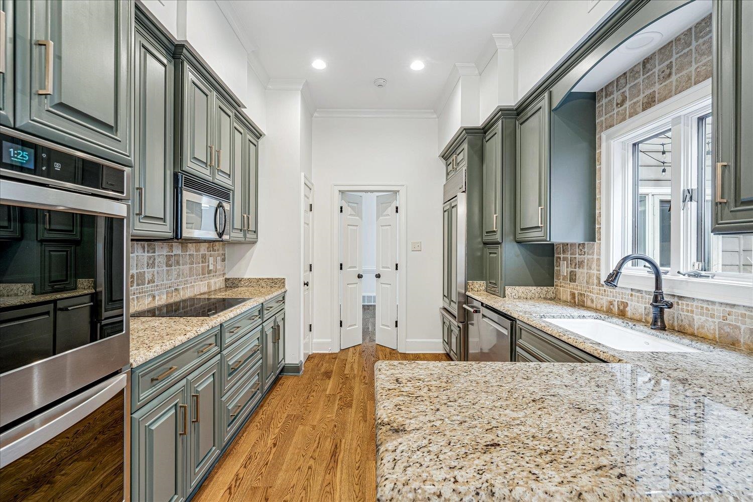 501 W RACQUET CLUB PL