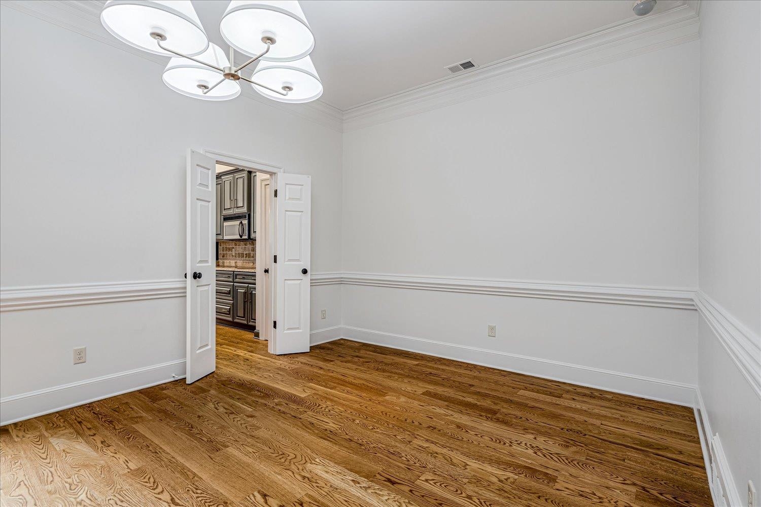 501 W RACQUET CLUB PL