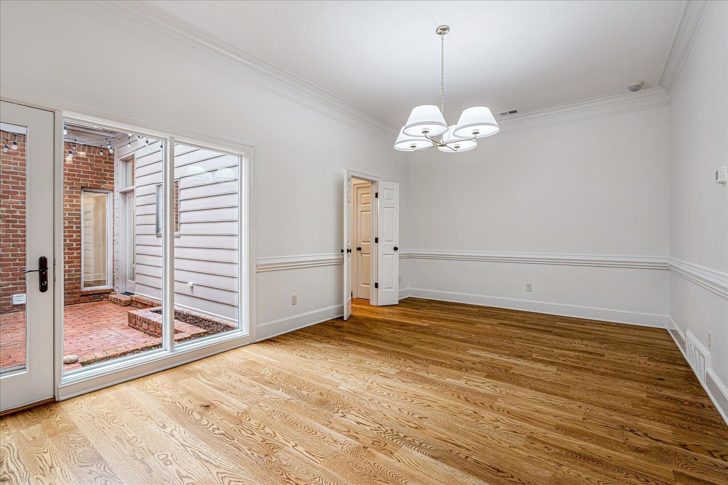 501 W RACQUET CLUB PL